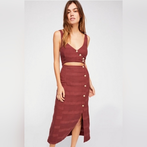 Free People Dresses & Skirts - FREE PEOPLE ULTRAVIOLET MIDI DRESS